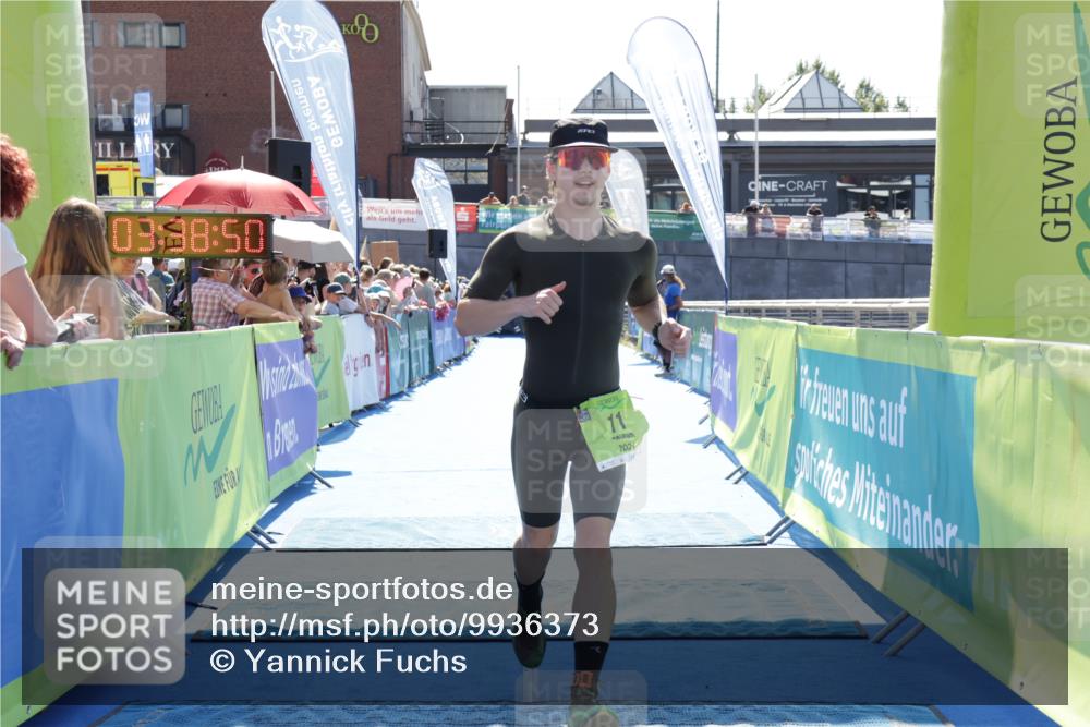 09.08.2026 - GEWOBA Citytriathlon Bremen Yannick Fuchs http://msf.ph/oto/9936373 09.08.2026 15:05:13 Ziel 11 meine-sportfotos.de