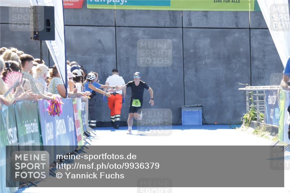 09.08.2026 - GEWOBA Citytriathlon Bremen Yannick Fuchs http://msf.ph/oto/9936379 09.08.2026 15:05:22 Ziel  meine-sportfotos.de