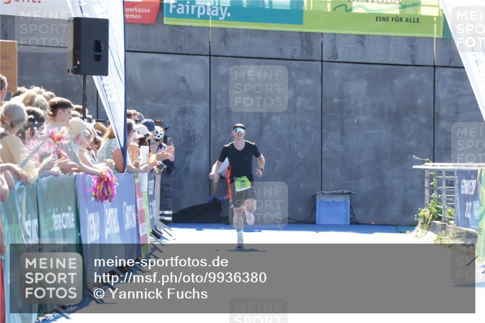 09.08.2026 - GEWOBA Citytriathlon Bremen Yannick Fuchs http://msf.ph/oto/9936380 09.08.2026 15:05:24 Ziel  meine-sportfotos.de