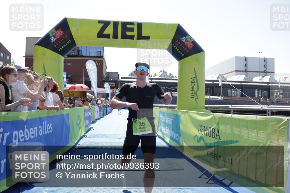 09.08.2026 - GEWOBA Citytriathlon Bremen Yannick Fuchs http://msf.ph/oto/9936393 09.08.2026 15:05:33 Ziel 36 meine-sportfotos.de
