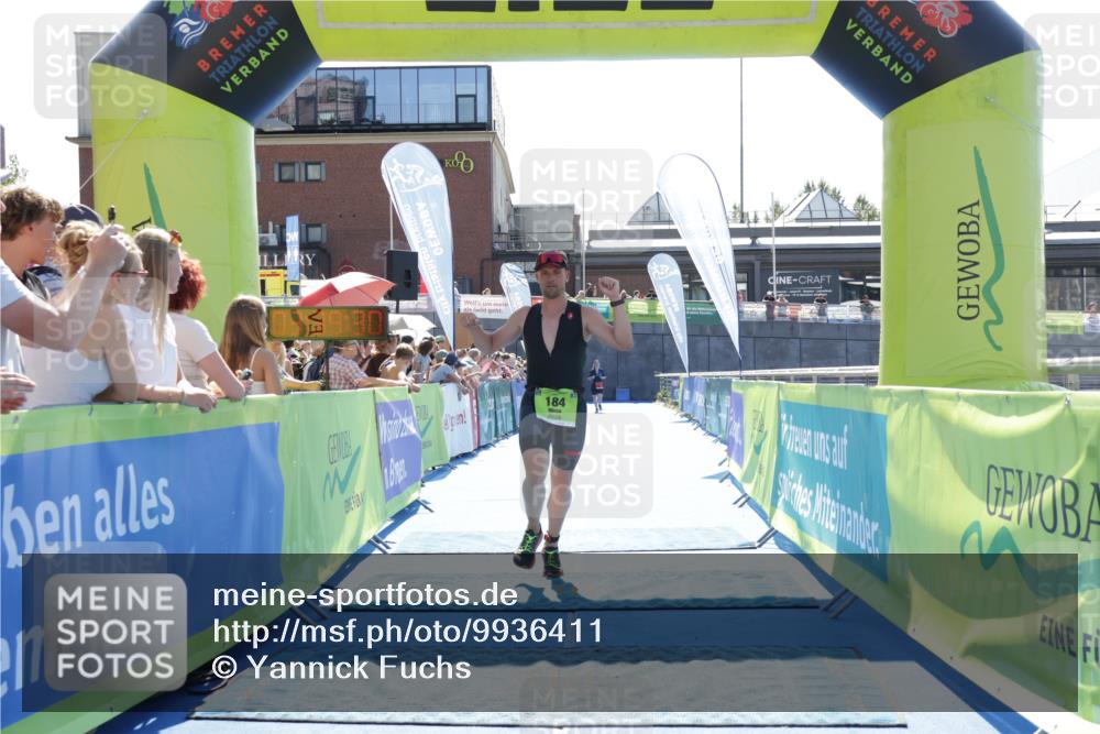 09.08.2026 - GEWOBA Citytriathlon Bremen Yannick Fuchs http://msf.ph/oto/9936411 09.08.2026 15:05:53 Ziel 184 meine-sportfotos.de