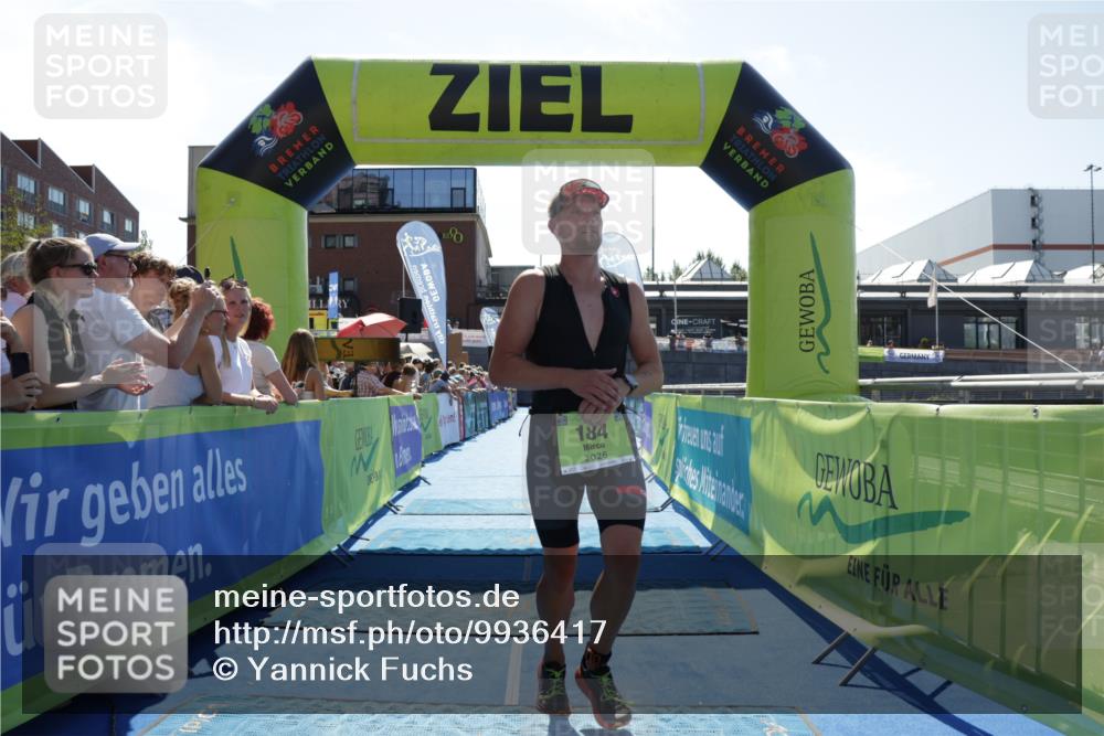 09.08.2026 - GEWOBA Citytriathlon Bremen Yannick Fuchs http://msf.ph/oto/9936417 09.08.2026 15:05:54 Ziel 184 meine-sportfotos.de