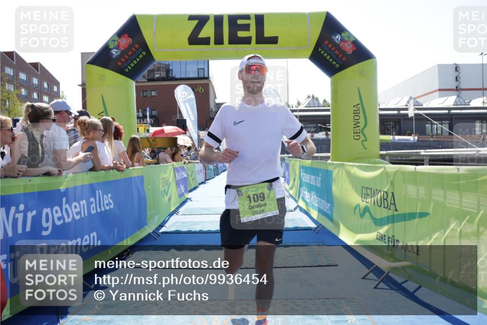 09.08.2026 - GEWOBA Citytriathlon Bremen Yannick Fuchs http://msf.ph/oto/9936454 09.08.2026 15:06:22 Ziel 109, 350 meine-sportfotos.de
