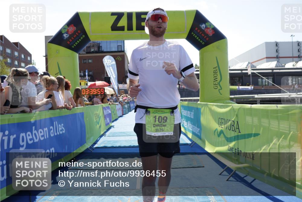 09.08.2026 - GEWOBA Citytriathlon Bremen Yannick Fuchs http://msf.ph/oto/9936455 09.08.2026 15:06:22 Ziel 109, 350 meine-sportfotos.de