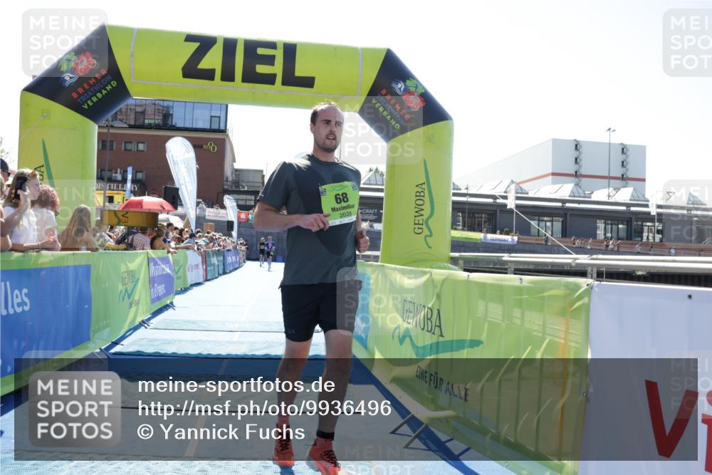 09.08.2026 - GEWOBA Citytriathlon Bremen Yannick Fuchs http://msf.ph/oto/9936496 09.08.2026 15:06:37 Ziel 68, 294, 353 meine-sportfotos.de