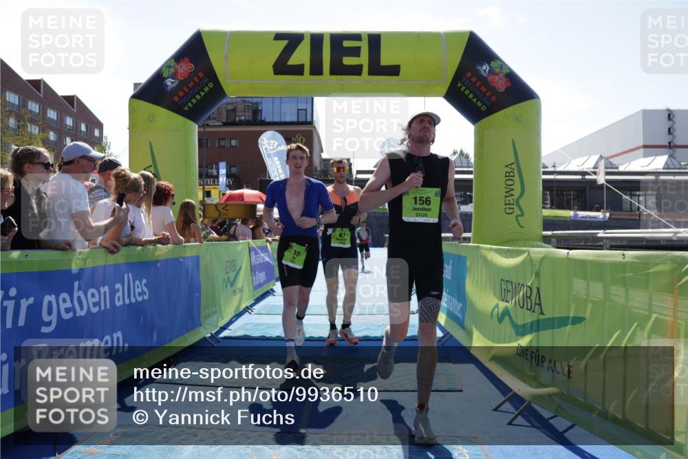 09.08.2026 - GEWOBA Citytriathlon Bremen Yannick Fuchs http://msf.ph/oto/9936510 09.08.2026 15:06:45 Ziel 15, 81, 100, 156 meine-sportfotos.de
