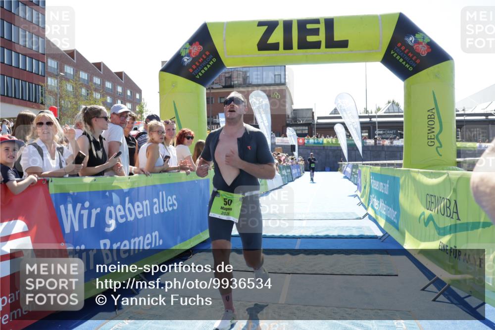 09.08.2026 - GEWOBA Citytriathlon Bremen Yannick Fuchs http://msf.ph/oto/9936534 09.08.2026 15:06:54 Ziel 13, 50, 177 meine-sportfotos.de