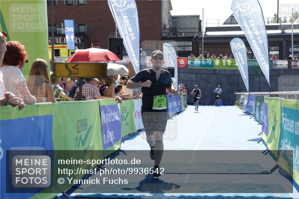 09.08.2026 - GEWOBA Citytriathlon Bremen Yannick Fuchs http://msf.ph/oto/9936542 09.08.2026 15:06:58 Ziel 13, 50, 177 meine-sportfotos.de