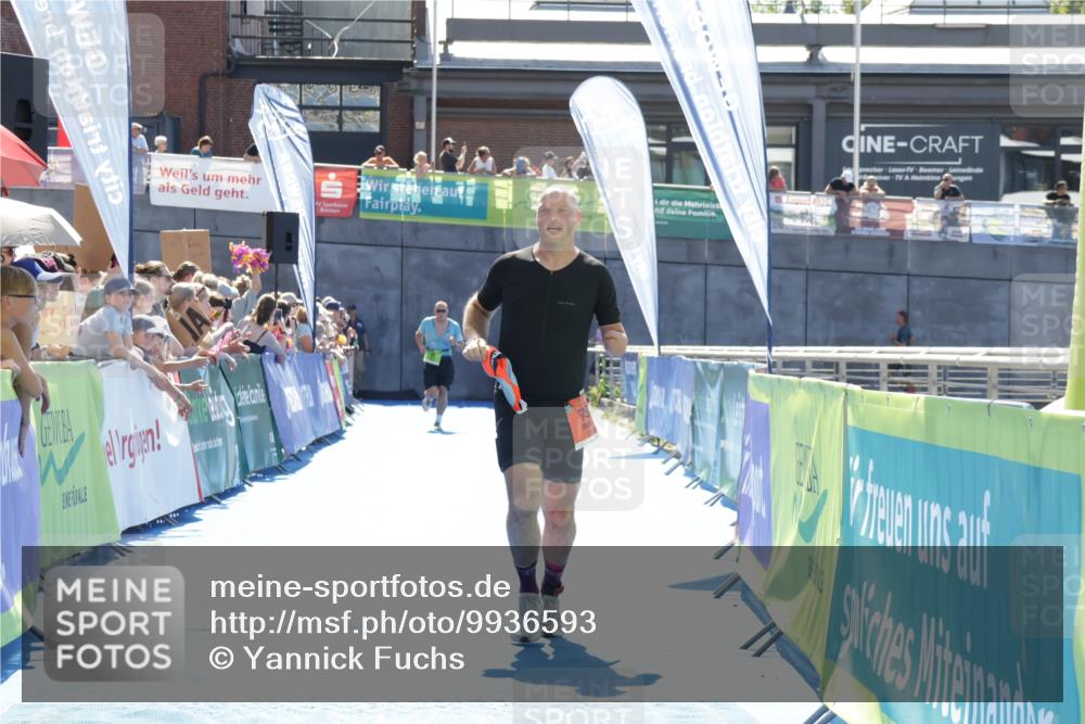 09.08.2026 - GEWOBA Citytriathlon Bremen Yannick Fuchs http://msf.ph/oto/9936593 09.08.2026 15:07:24 Ziel 799 meine-sportfotos.de