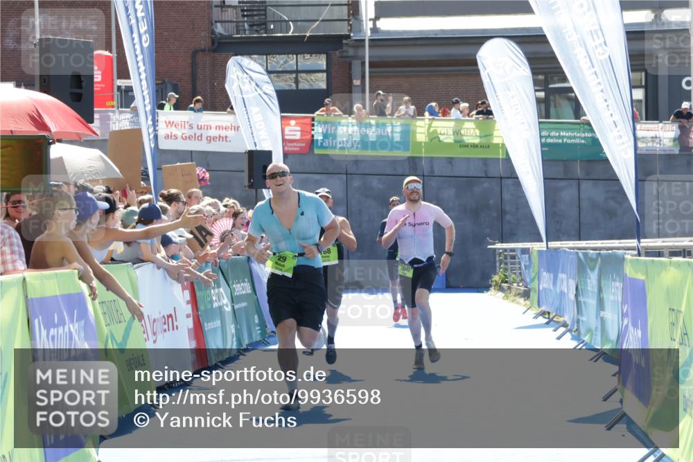 09.08.2026 - GEWOBA Citytriathlon Bremen Yannick Fuchs http://msf.ph/oto/9936598 09.08.2026 15:07:30 Ziel 29, 168, 360, 799 meine-sportfotos.de