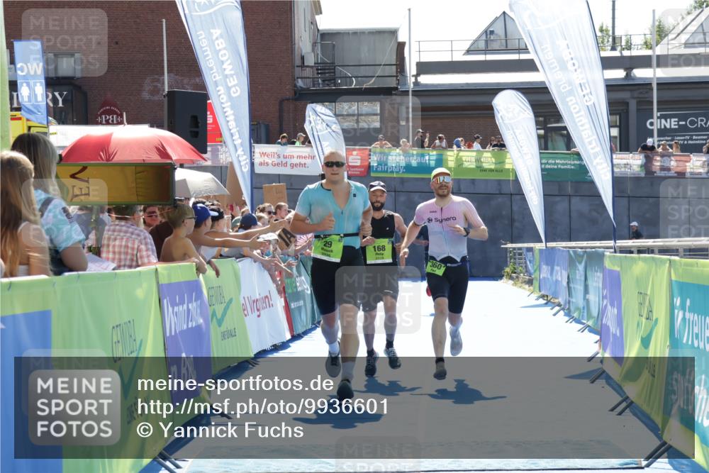 09.08.2026 - GEWOBA Citytriathlon Bremen Yannick Fuchs http://msf.ph/oto/9936601 09.08.2026 15:07:31 Ziel 29, 76, 168, 360 meine-sportfotos.de