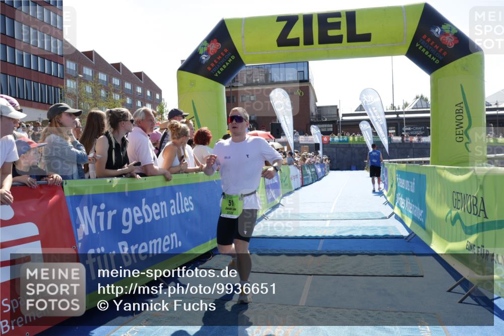 09.08.2026 - GEWOBA Citytriathlon Bremen Yannick Fuchs http://msf.ph/oto/9936651 09.08.2026 15:08:03 Ziel 51 meine-sportfotos.de