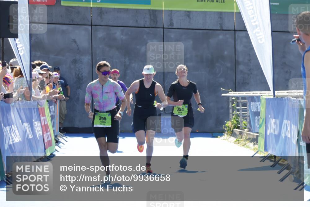 09.08.2026 - GEWOBA Citytriathlon Bremen Yannick Fuchs http://msf.ph/oto/9936658 09.08.2026 15:08:10 Ziel 128, 295, 304, 354 meine-sportfotos.de