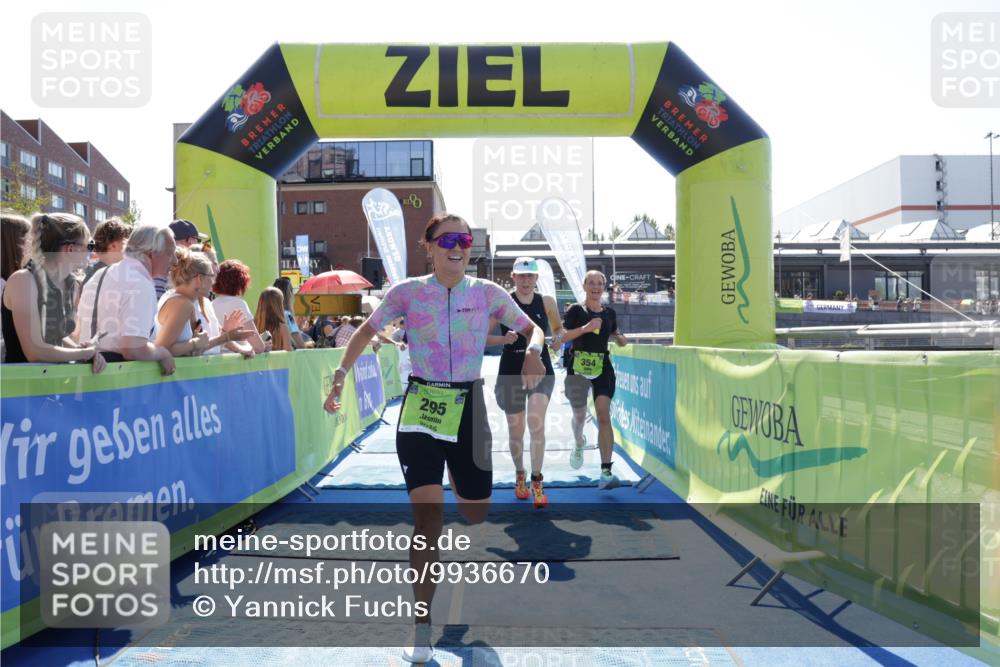 09.08.2026 - GEWOBA Citytriathlon Bremen Yannick Fuchs http://msf.ph/oto/9936670 09.08.2026 15:08:14 Ziel 128, 295, 304, 354 meine-sportfotos.de