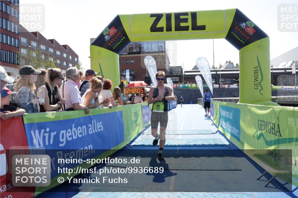 09.08.2026 - GEWOBA Citytriathlon Bremen Yannick Fuchs http://msf.ph/oto/9936689 09.08.2026 15:08:28 Ziel 46 meine-sportfotos.de