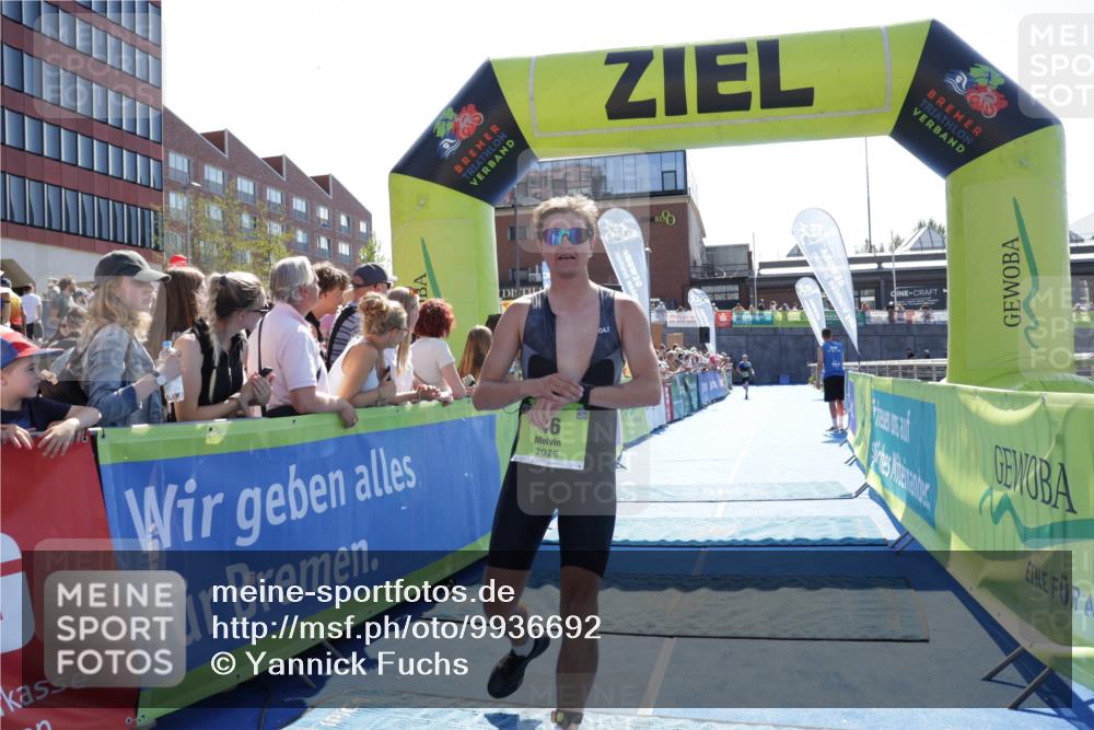 09.08.2026 - GEWOBA Citytriathlon Bremen Yannick Fuchs http://msf.ph/oto/9936692 09.08.2026 15:08:28 Ziel 46 meine-sportfotos.de