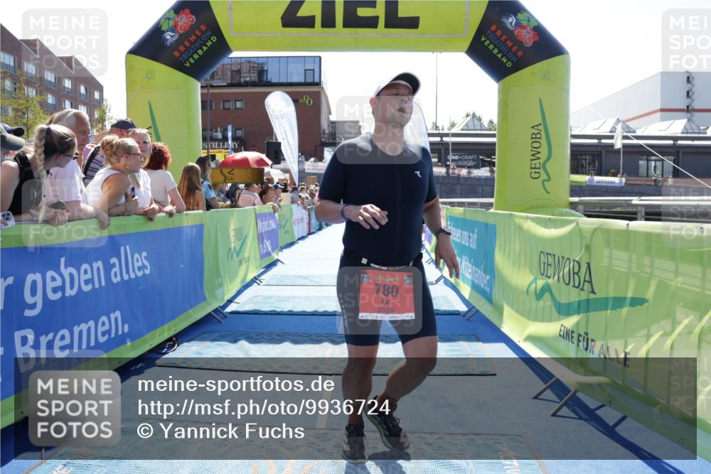 09.08.2026 - GEWOBA Citytriathlon Bremen Yannick Fuchs http://msf.ph/oto/9936724 09.08.2026 15:08:50 Ziel 780 meine-sportfotos.de
