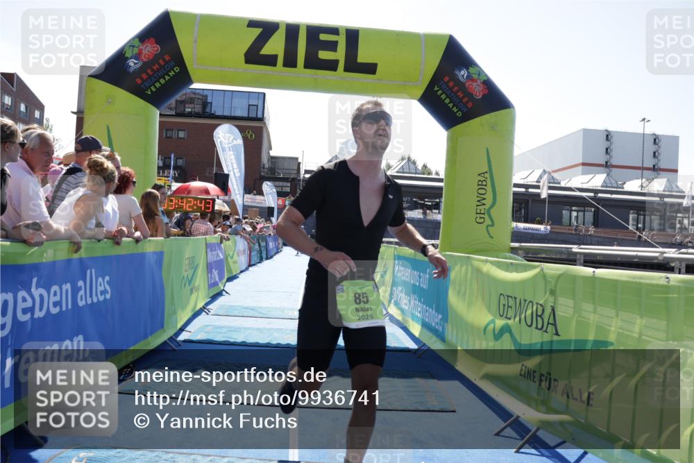 09.08.2026 - GEWOBA Citytriathlon Bremen Yannick Fuchs http://msf.ph/oto/9936741 09.08.2026 15:09:06 Ziel 85 meine-sportfotos.de