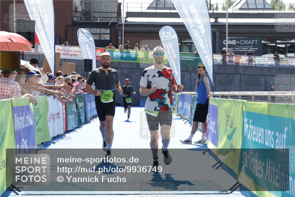 09.08.2026 - GEWOBA Citytriathlon Bremen Yannick Fuchs http://msf.ph/oto/9936749 09.08.2026 15:09:11 Ziel 119, 124, 143 meine-sportfotos.de