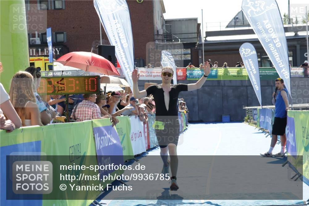 09.08.2026 - GEWOBA Citytriathlon Bremen Yannick Fuchs http://msf.ph/oto/9936785 09.08.2026 15:09:33 Ziel 26 meine-sportfotos.de