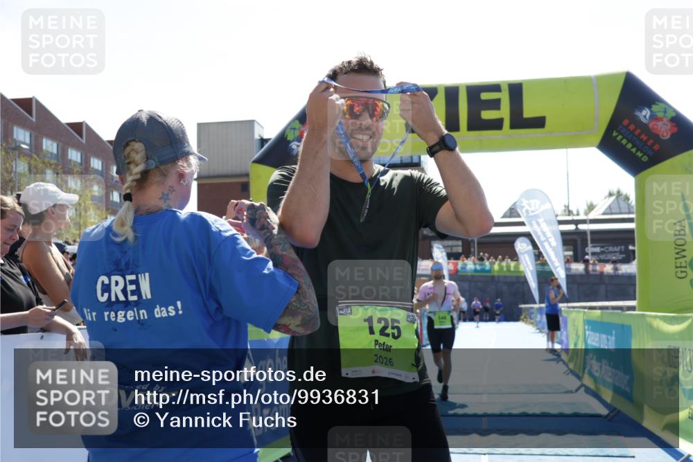 09.08.2026 - GEWOBA Citytriathlon Bremen Yannick Fuchs http://msf.ph/oto/9936831 09.08.2026 15:10:16 Ziel 125, 144, 211 meine-sportfotos.de