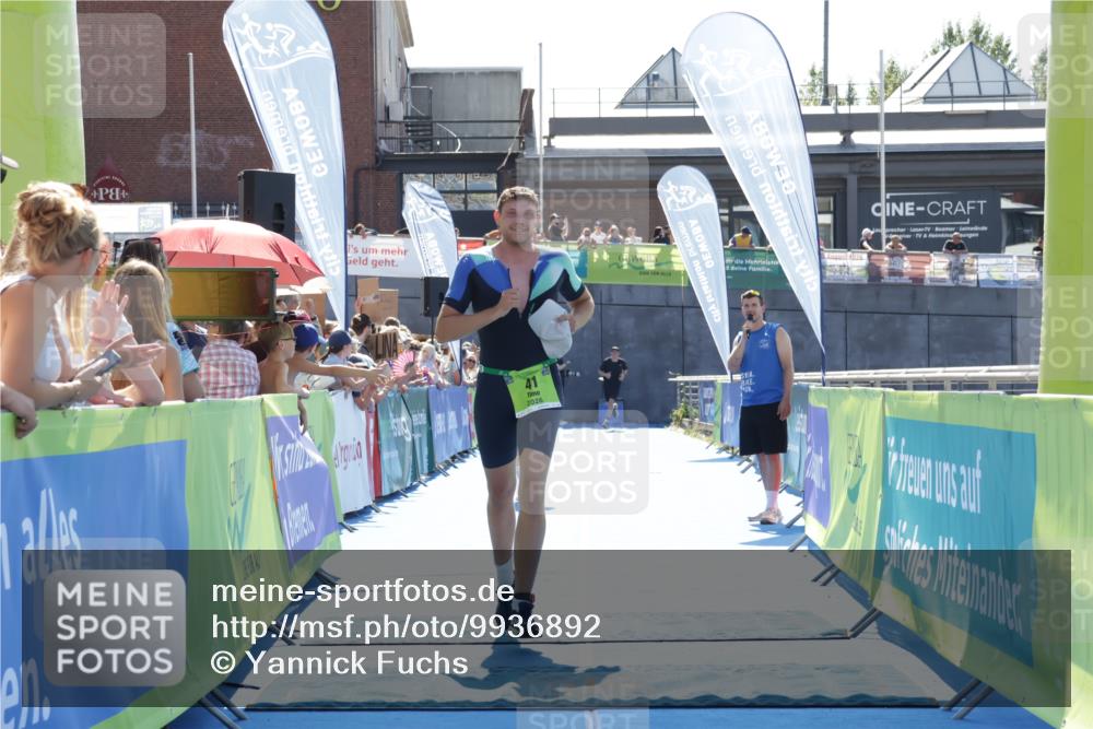 09.08.2026 - GEWOBA Citytriathlon Bremen Yannick Fuchs http://msf.ph/oto/9936892 09.08.2026 15:10:53 Ziel 27, 41 meine-sportfotos.de