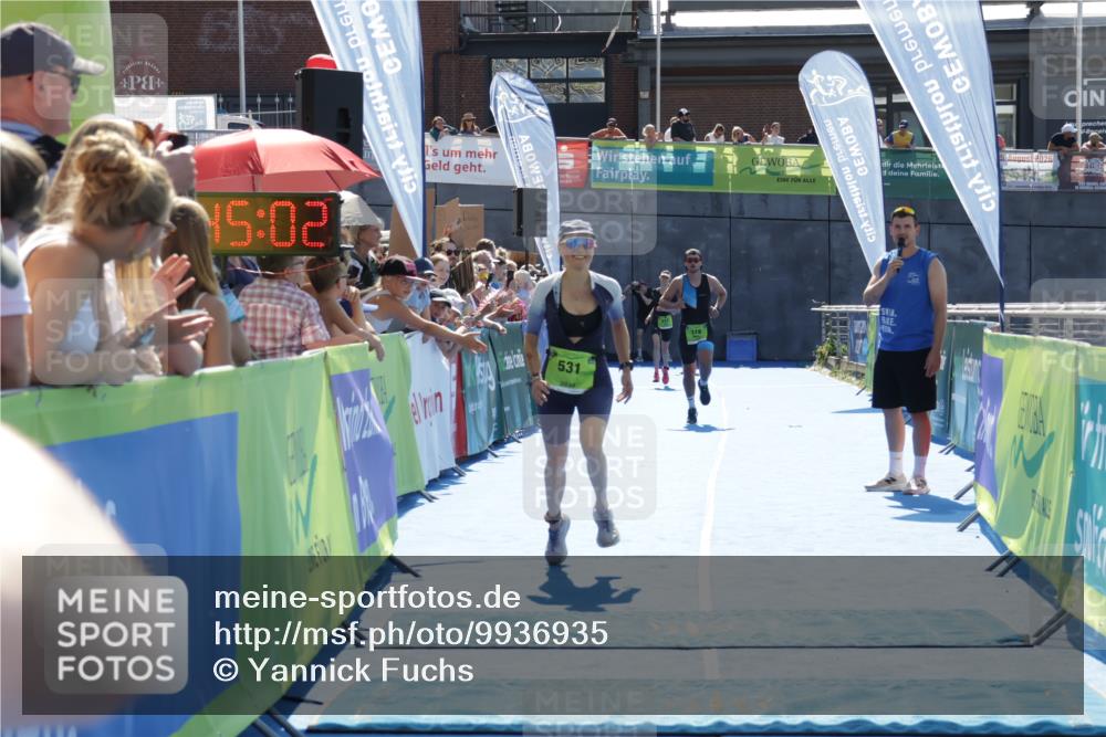 09.08.2026 - GEWOBA Citytriathlon Bremen Yannick Fuchs http://msf.ph/oto/9936935 09.08.2026 15:11:25 Ziel 118, 531 meine-sportfotos.de