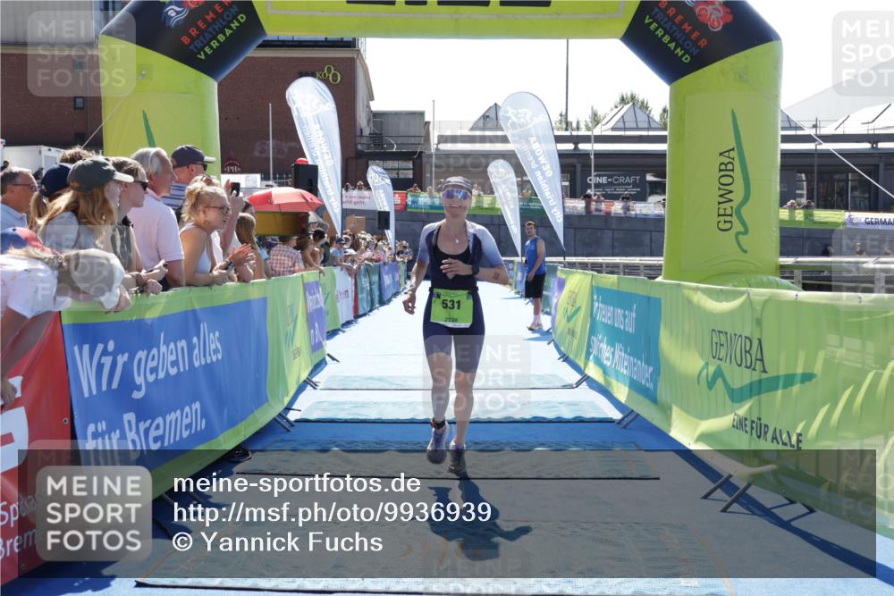 09.08.2026 - GEWOBA Citytriathlon Bremen Yannick Fuchs http://msf.ph/oto/9936939 09.08.2026 15:11:27 Ziel 118, 531 meine-sportfotos.de