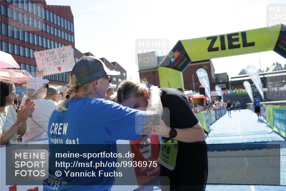 09.08.2026 - GEWOBA Citytriathlon Bremen Yannick Fuchs http://msf.ph/oto/9936975 09.08.2026 15:11:39 Ziel 83, 218 meine-sportfotos.de