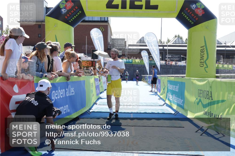 09.08.2026 - GEWOBA Citytriathlon Bremen Yannick Fuchs http://msf.ph/oto/9937038 09.08.2026 15:12:24 Ziel 9 meine-sportfotos.de