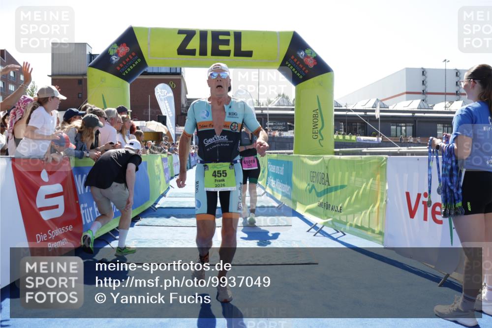 09.08.2026 - GEWOBA Citytriathlon Bremen Yannick Fuchs http://msf.ph/oto/9937049 09.08.2026 15:12:35 Ziel 151, 455, 1019, 1019 meine-sportfotos.de