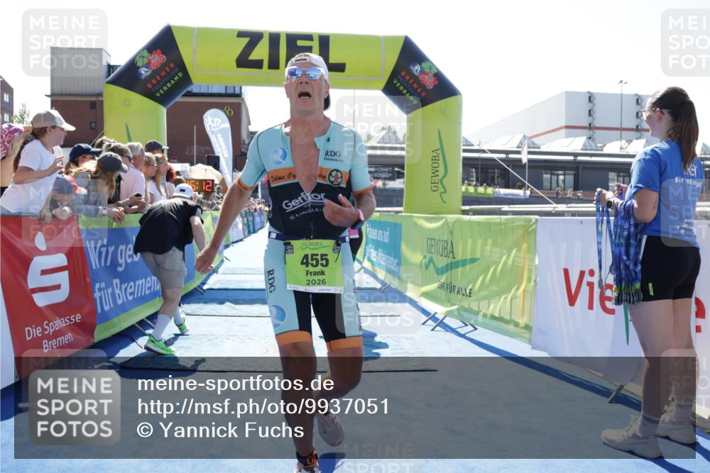 09.08.2026 - GEWOBA Citytriathlon Bremen Yannick Fuchs http://msf.ph/oto/9937051 09.08.2026 15:12:35 Ziel 151, 455, 1019, 1019 meine-sportfotos.de