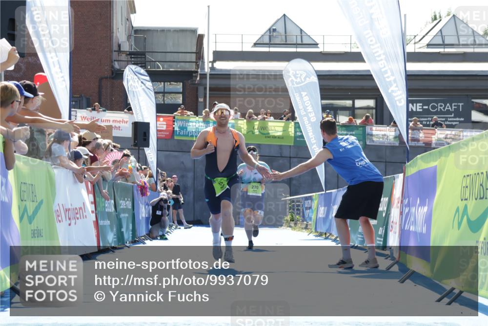 09.08.2026 - GEWOBA Citytriathlon Bremen Yannick Fuchs http://msf.ph/oto/9937079 09.08.2026 15:13:08 Ziel 92, 270 meine-sportfotos.de