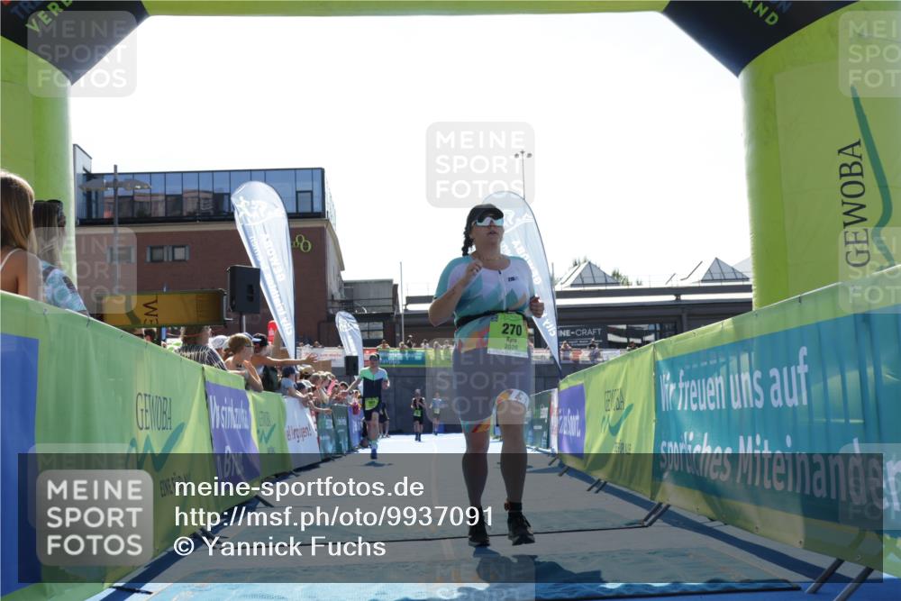 09.08.2026 - GEWOBA Citytriathlon Bremen Yannick Fuchs http://msf.ph/oto/9937091 09.08.2026 15:13:12 Ziel 92, 270, 403 meine-sportfotos.de