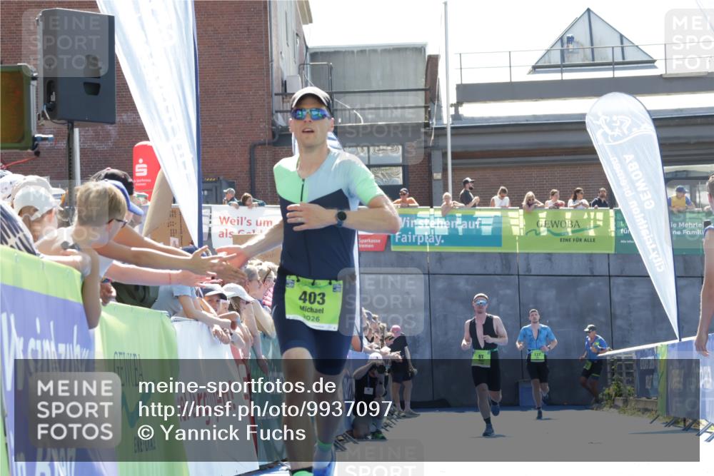 09.08.2026 - GEWOBA Citytriathlon Bremen Yannick Fuchs http://msf.ph/oto/9937097 09.08.2026 15:13:14 Ziel 92, 270, 403 meine-sportfotos.de