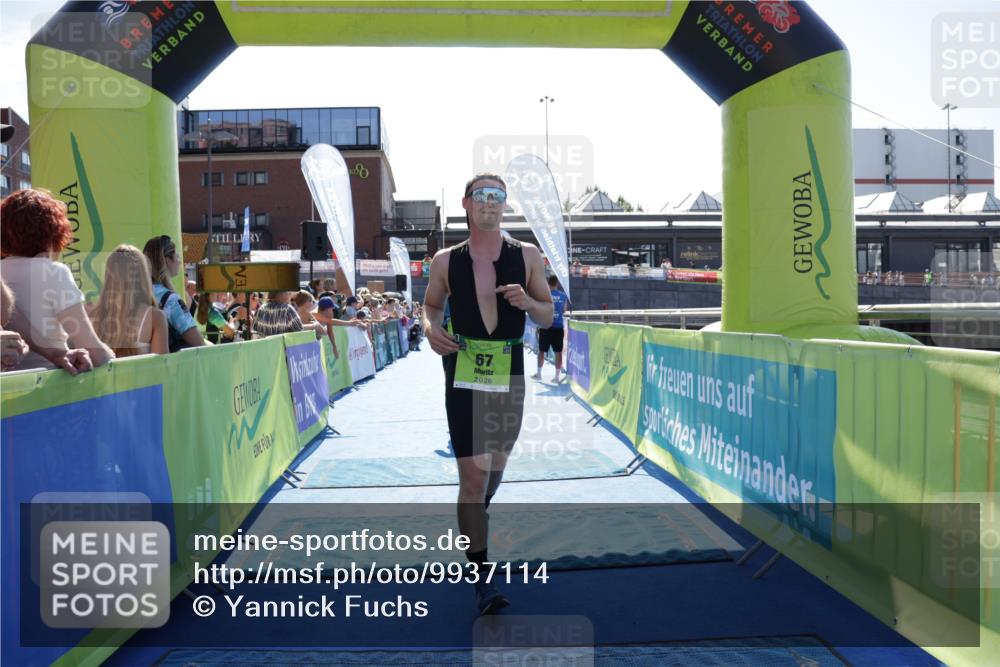09.08.2026 - GEWOBA Citytriathlon Bremen Yannick Fuchs http://msf.ph/oto/9937114 09.08.2026 15:13:23 Ziel 67, 137, 470 meine-sportfotos.de