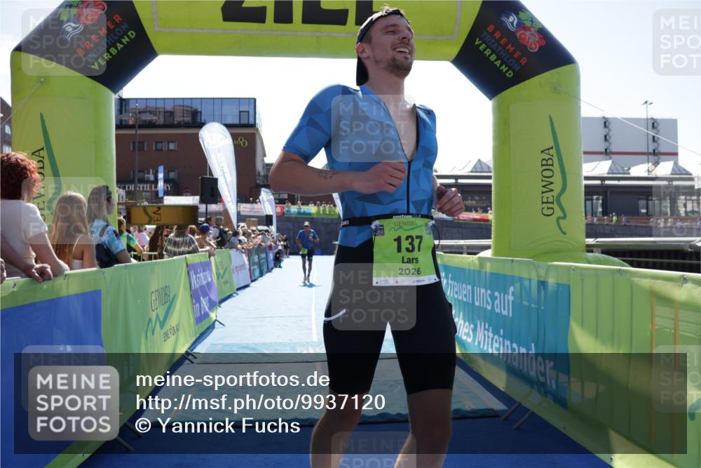 09.08.2026 - GEWOBA Citytriathlon Bremen Yannick Fuchs http://msf.ph/oto/9937120 09.08.2026 15:13:25 Ziel 67, 137, 470 meine-sportfotos.de
