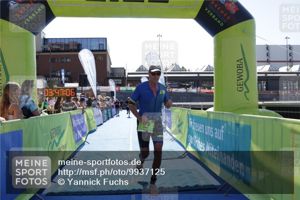 09.08.2026 - GEWOBA Citytriathlon Bremen Yannick Fuchs http://msf.ph/oto/9937125 09.08.2026 15:13:29 Ziel 105, 470 meine-sportfotos.de