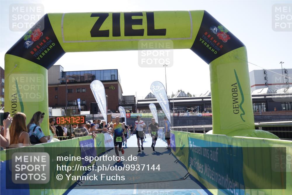 09.08.2026 - GEWOBA Citytriathlon Bremen Yannick Fuchs http://msf.ph/oto/9937144 09.08.2026 15:13:46 Ziel 54, 86, 180, 278, 349, 362, 450 meine-sportfotos.de