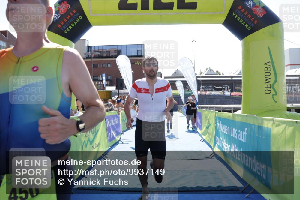 09.08.2026 - GEWOBA Citytriathlon Bremen Yannick Fuchs http://msf.ph/oto/9937149 09.08.2026 15:13:48 Ziel 54, 86, 180, 278, 349, 362, 450 meine-sportfotos.de
