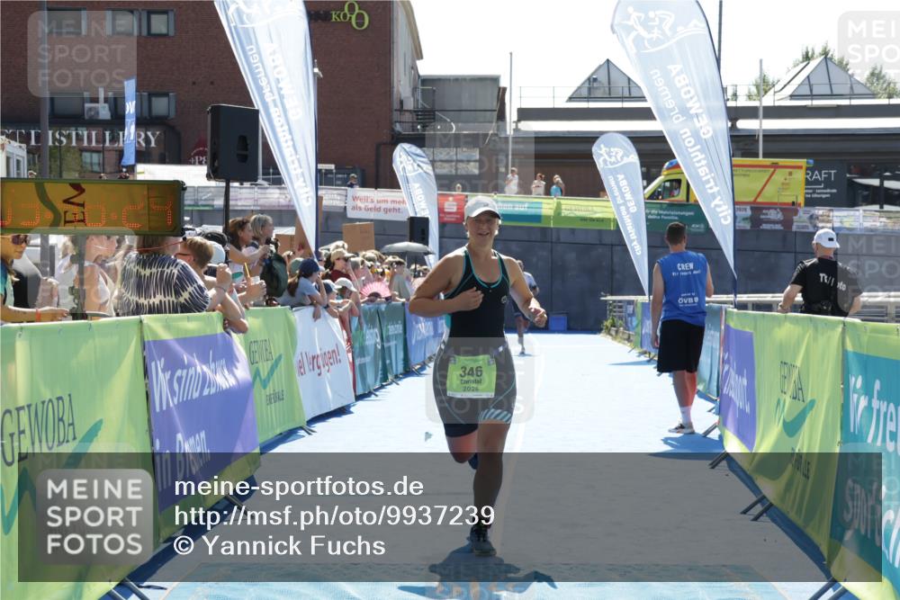09.08.2026 - GEWOBA Citytriathlon Bremen Yannick Fuchs http://msf.ph/oto/9937239 09.08.2026 15:14:48 Ziel 139, 346 meine-sportfotos.de