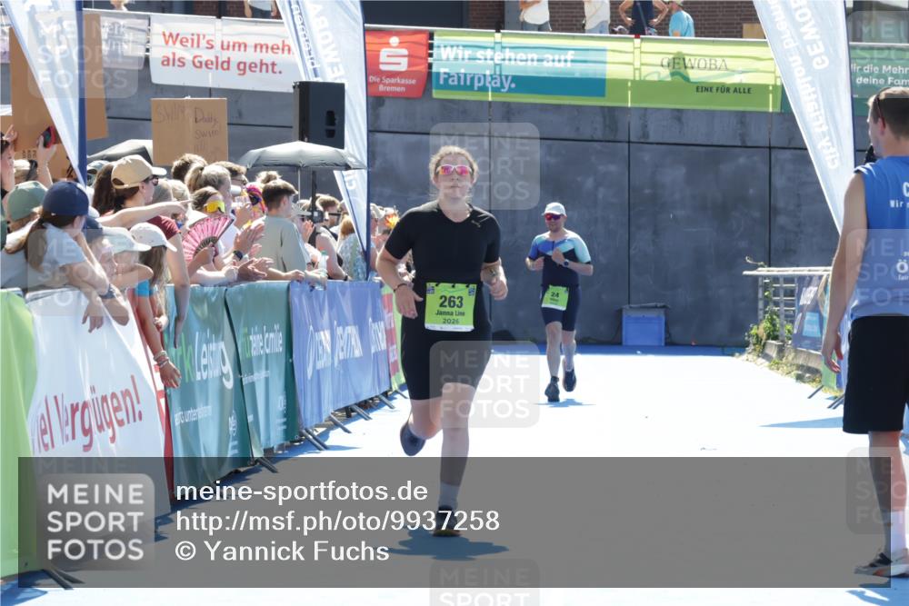 09.08.2026 - GEWOBA Citytriathlon Bremen Yannick Fuchs http://msf.ph/oto/9937258 09.08.2026 15:15:04 Ziel 263 meine-sportfotos.de
