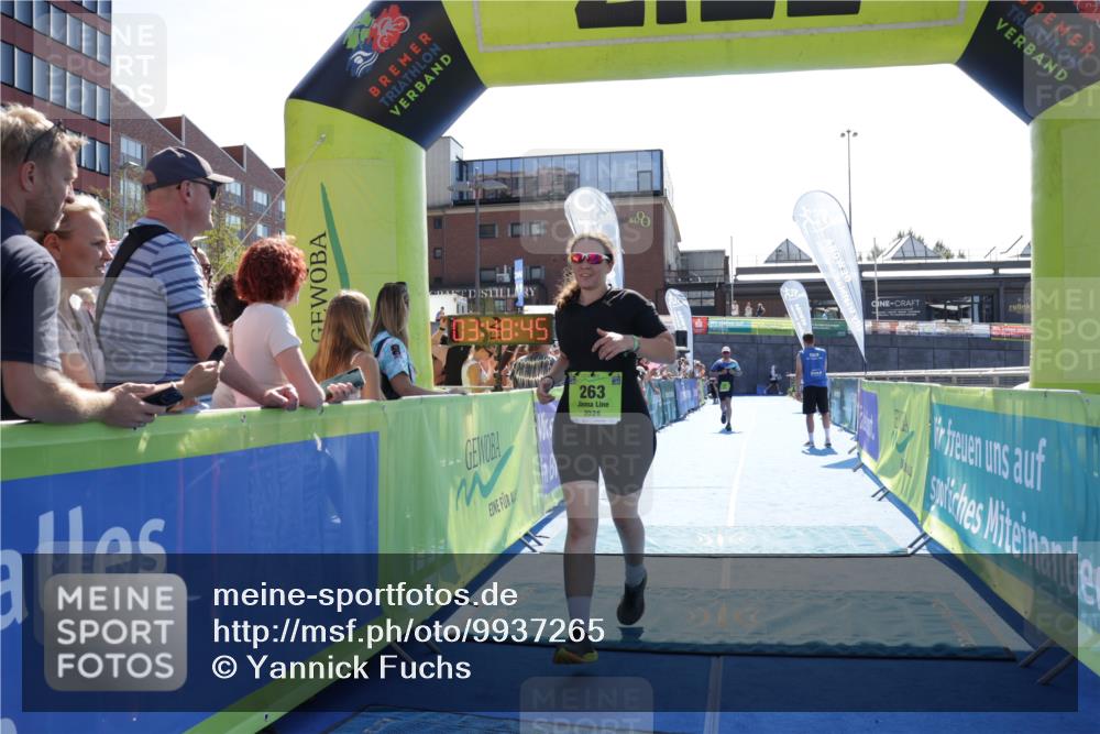 09.08.2026 - GEWOBA Citytriathlon Bremen Yannick Fuchs http://msf.ph/oto/9937265 09.08.2026 15:15:08 Ziel 24, 263 meine-sportfotos.de