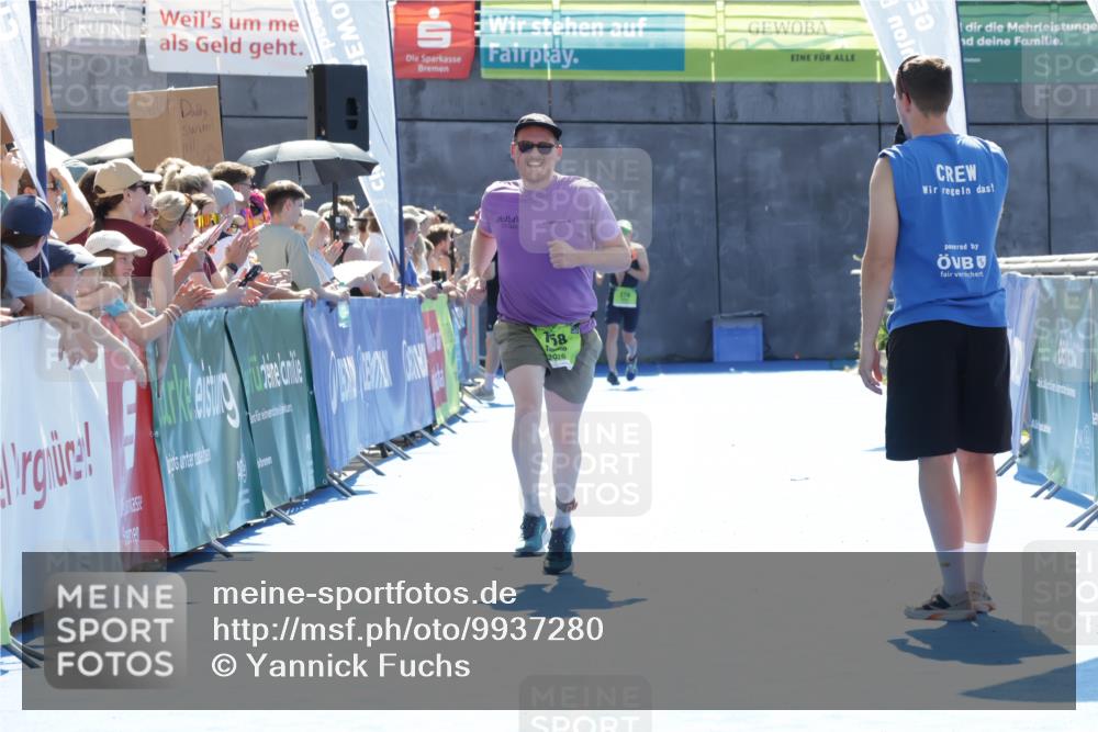 09.08.2026 - GEWOBA Citytriathlon Bremen Yannick Fuchs http://msf.ph/oto/9937280 09.08.2026 15:15:19 Ziel 158 meine-sportfotos.de