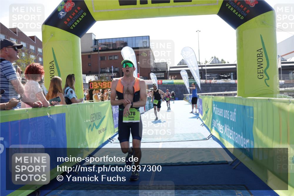 09.08.2026 - GEWOBA Citytriathlon Bremen Yannick Fuchs http://msf.ph/oto/9937300 09.08.2026 15:15:31 Ziel 154, 337, 378 meine-sportfotos.de