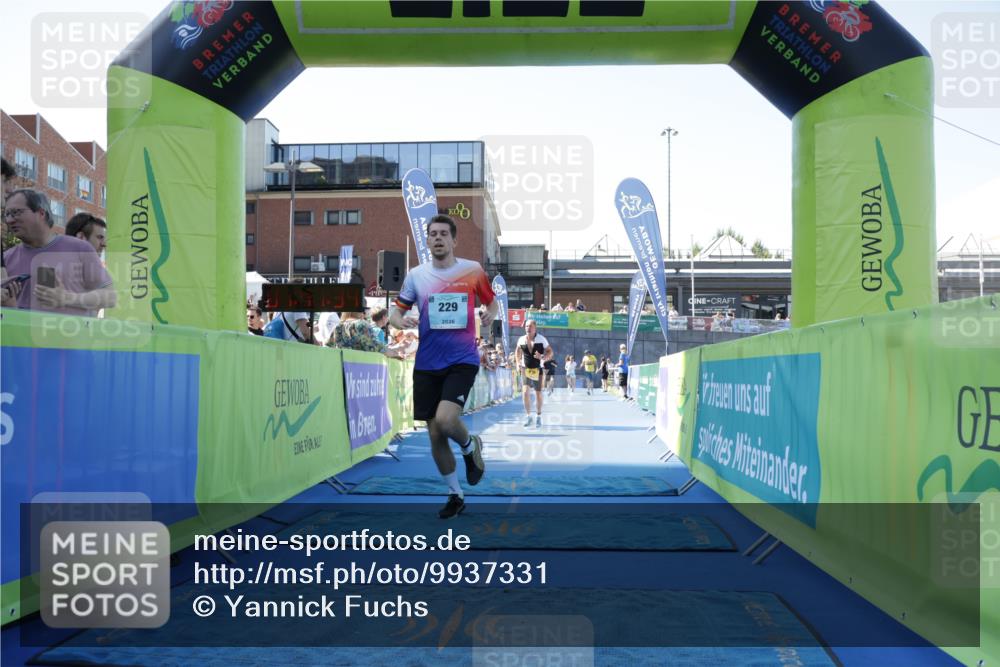 09.08.2026 - GEWOBA Citytriathlon Bremen Yannick Fuchs http://msf.ph/oto/9937331 09.08.2026 11:41:38 Ziel 229, 530 meine-sportfotos.de