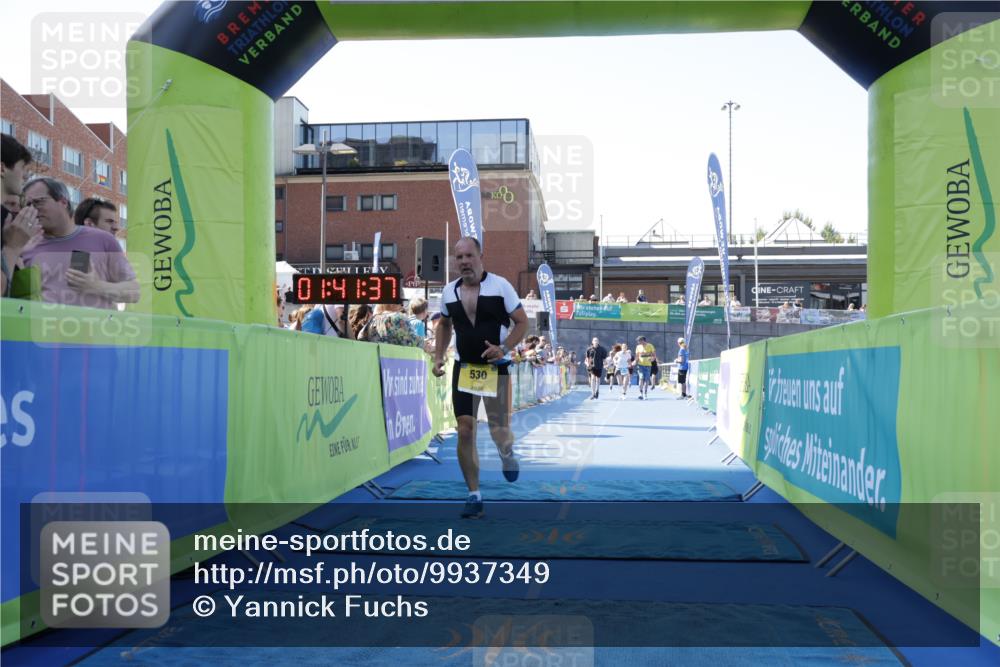09.08.2026 - GEWOBA Citytriathlon Bremen Yannick Fuchs http://msf.ph/oto/9937349 09.08.2026 11:41:41 Ziel 229, 530 meine-sportfotos.de