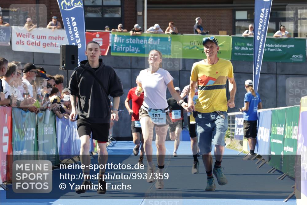 09.08.2026 - GEWOBA Citytriathlon Bremen Yannick Fuchs http://msf.ph/oto/9937359 09.08.2026 11:41:45 Ziel 117, 181, 367 meine-sportfotos.de