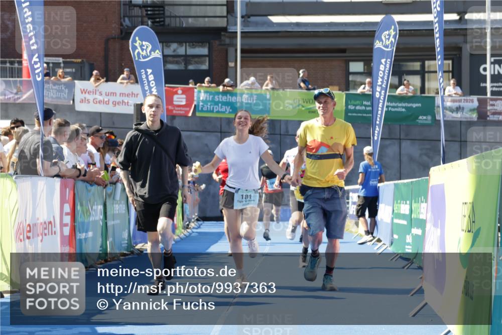 09.08.2026 - GEWOBA Citytriathlon Bremen Yannick Fuchs http://msf.ph/oto/9937363 09.08.2026 11:41:45 Ziel 117, 181, 367 meine-sportfotos.de