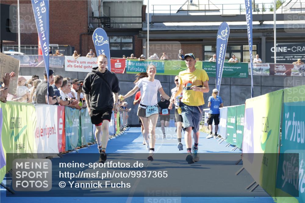 09.08.2026 - GEWOBA Citytriathlon Bremen Yannick Fuchs http://msf.ph/oto/9937365 09.08.2026 11:41:45 Ziel 117, 181, 367 meine-sportfotos.de